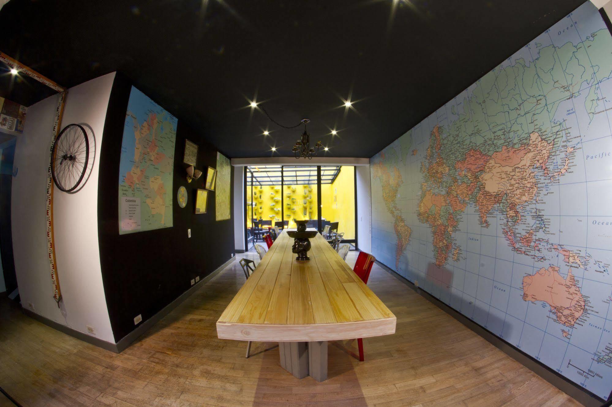 12:12 Hostels Bogotá Eksteriør bilde