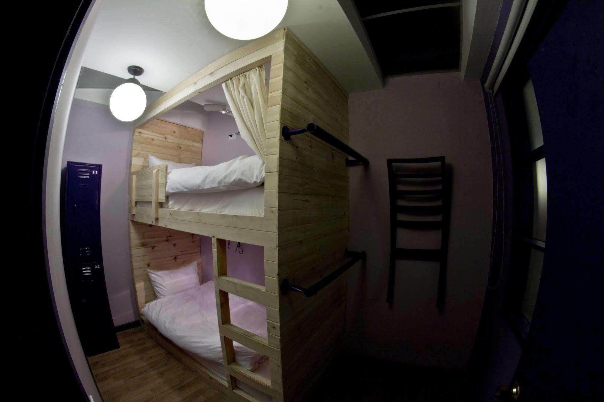 12:12 Hostels Bogotá Eksteriør bilde